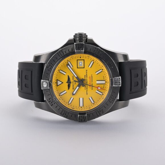 Breitling Avenger II Seawolf Blacksteel M17331 Yellow 45mm Men's Watch +B&P - Picture 7 of 12